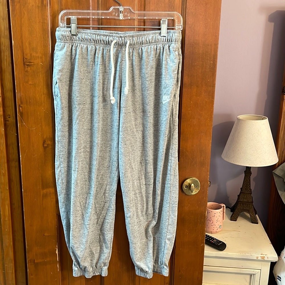 Women’s Nike crop pants